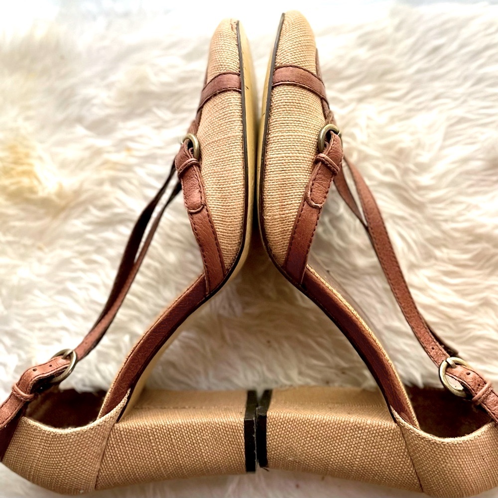 Enzo Angiolini Unique Classic Vintage Canvas and Leather Open Pumps